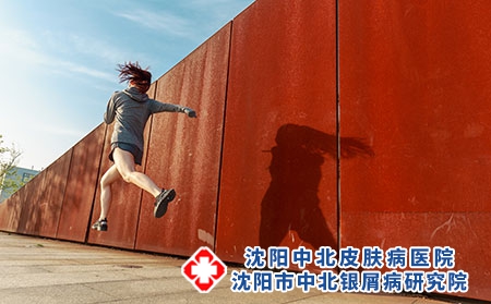 攝圖網_500336596_美女戶外運動（企業商用）