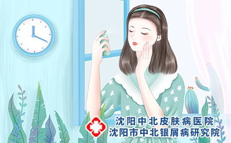 攝圖網_400973590_民國美女化妝系列之補水（企業商用）