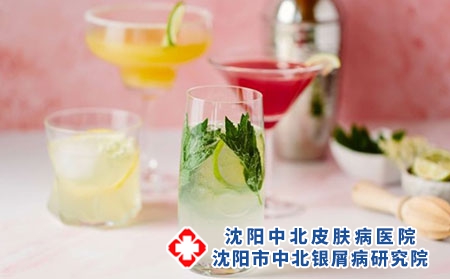 3 (118)飲食