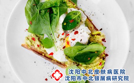 銀屑病患者忌什么食物聽沈陽(yáng)中北銀屑病醫(yī)院講解